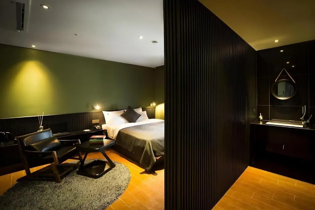 Trang Blue Hotel Soul